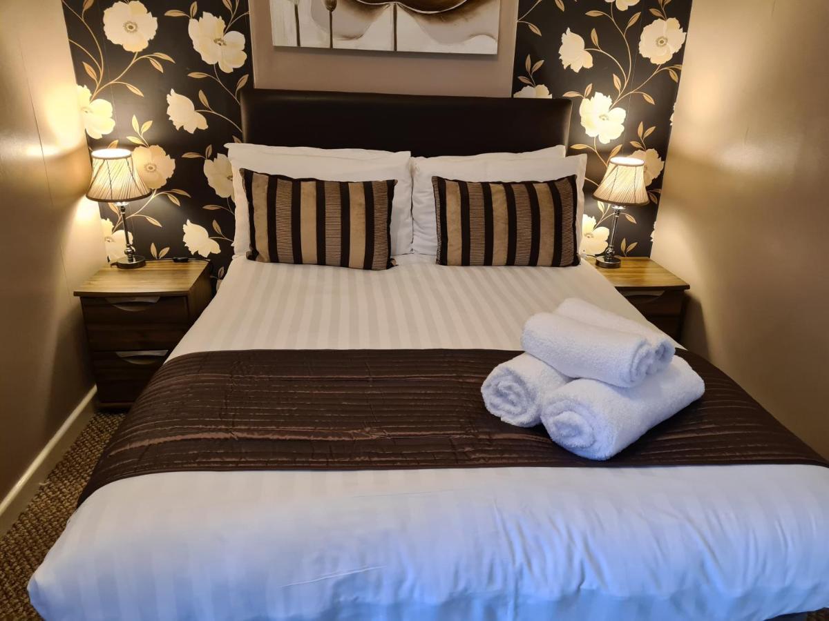 Hotel The Penkelie Southport Esterno foto