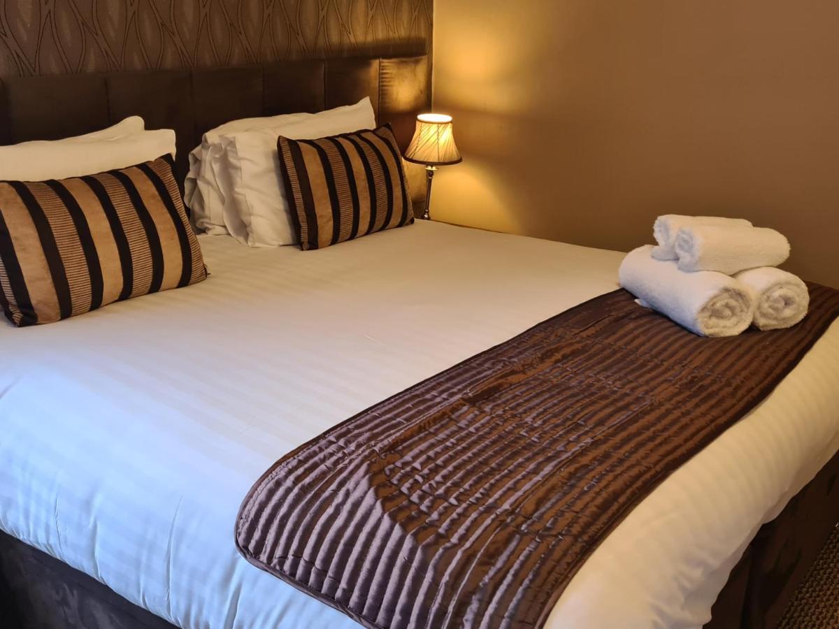 Hotel The Penkelie Southport Esterno foto