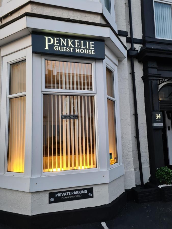 Hotel The Penkelie Southport Esterno foto
