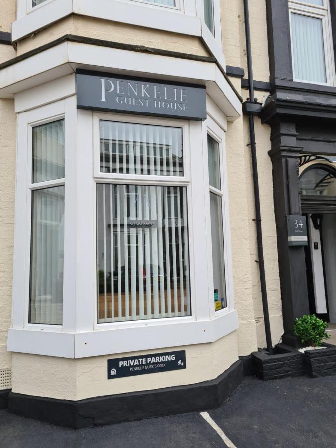 Hotel The Penkelie Southport Esterno foto